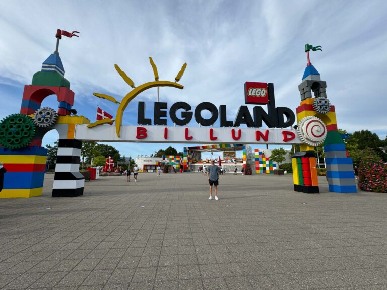 Woman standing at the entrance to Legoland Billund